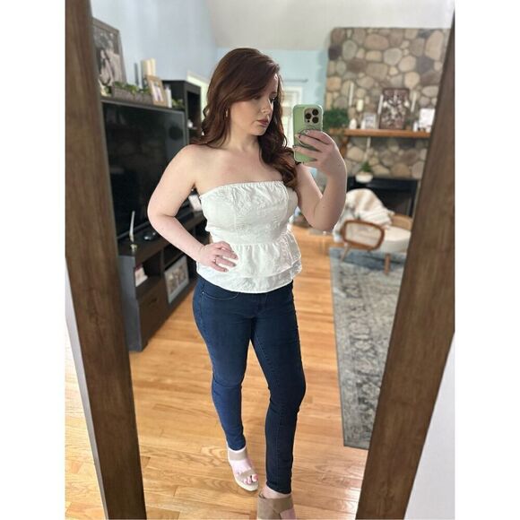 Vintageāwhiteāstraplessātop - Picture 7 of 13